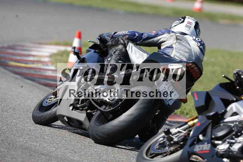 /43 08.08.2025 Discover the Bike ADR/Race 3 rot/403
